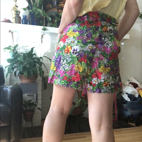 Botanical floral slower Shorts - Picture 4 of 4